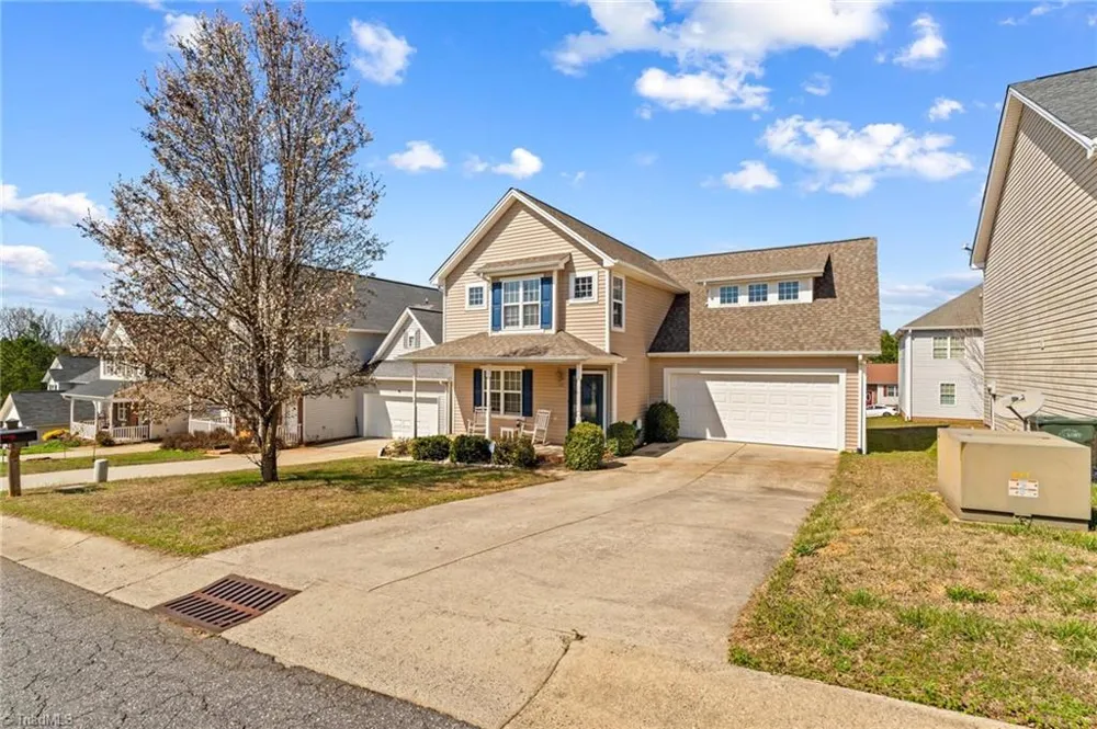 219 19th Avenue SE Hickory, NC 28602