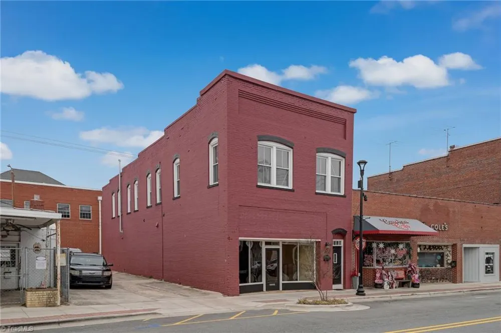 226 Settle Street Reidsville, NC 27320