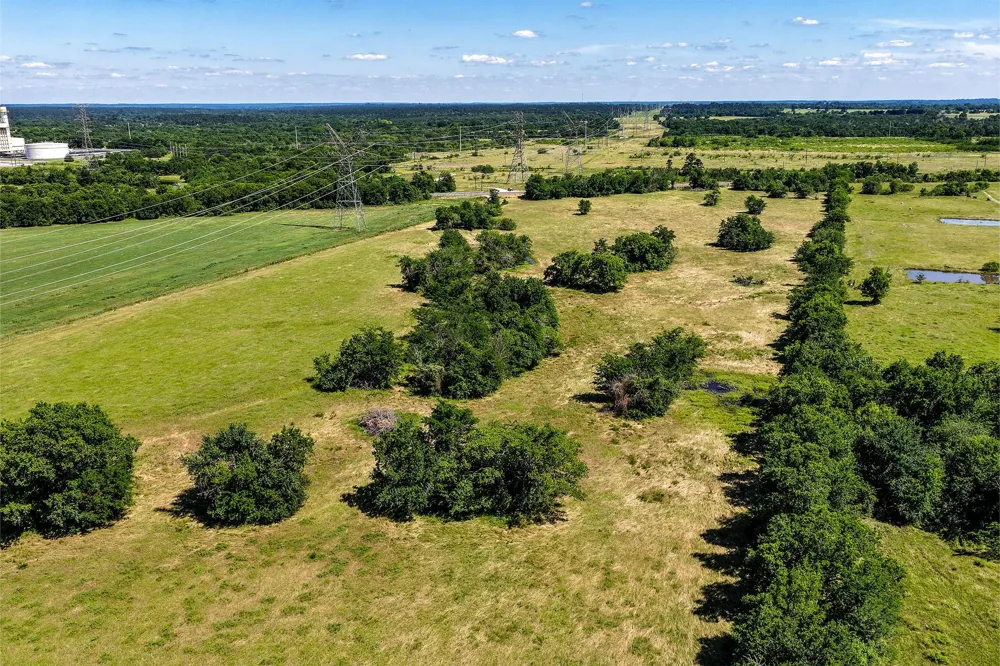 60 Hwy 30 W Shiro, TX 77876