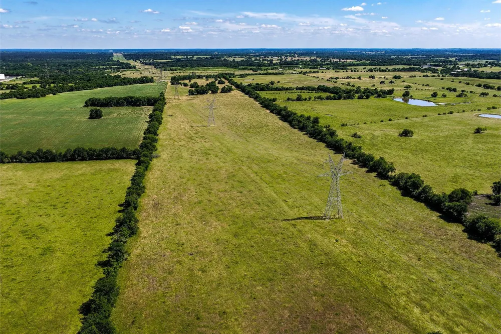 60 Hwy 30 W Shiro, TX 77876