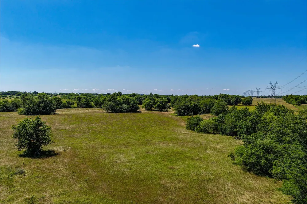 60 Hwy 30 W Shiro, TX 77876