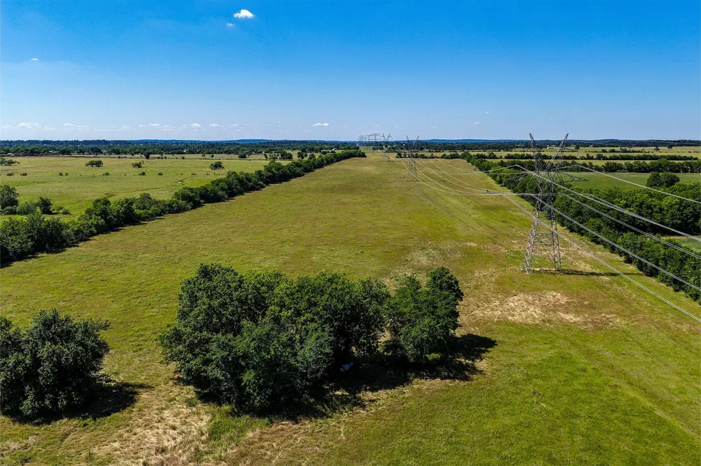 60 Hwy 30 W Shiro, TX 77876