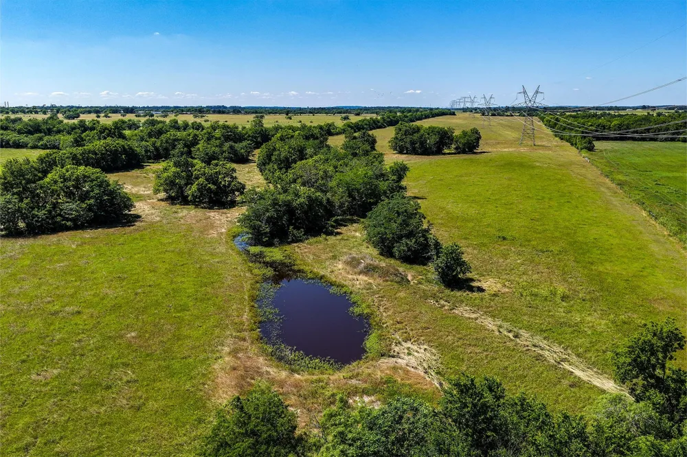 60 Hwy 30 W Shiro, TX 77876