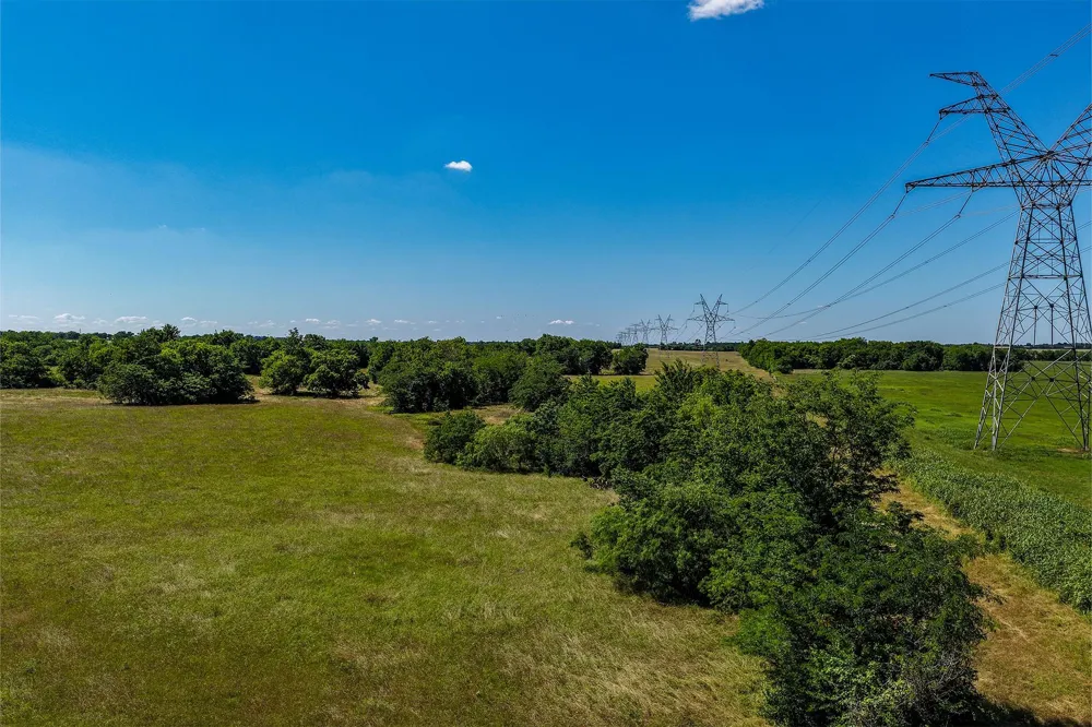 60 Hwy 30 W Shiro, TX 77876