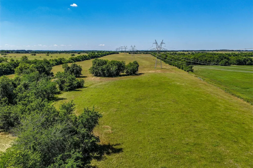 60 Hwy 30 W Shiro, TX 77876