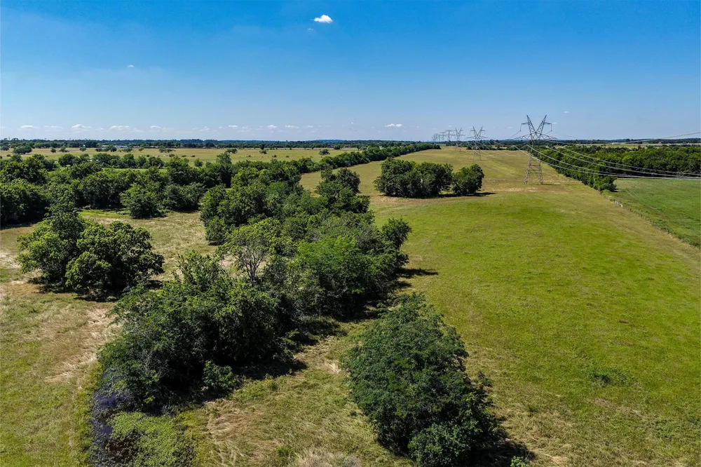 60 Hwy 30 W Shiro, TX 77876
