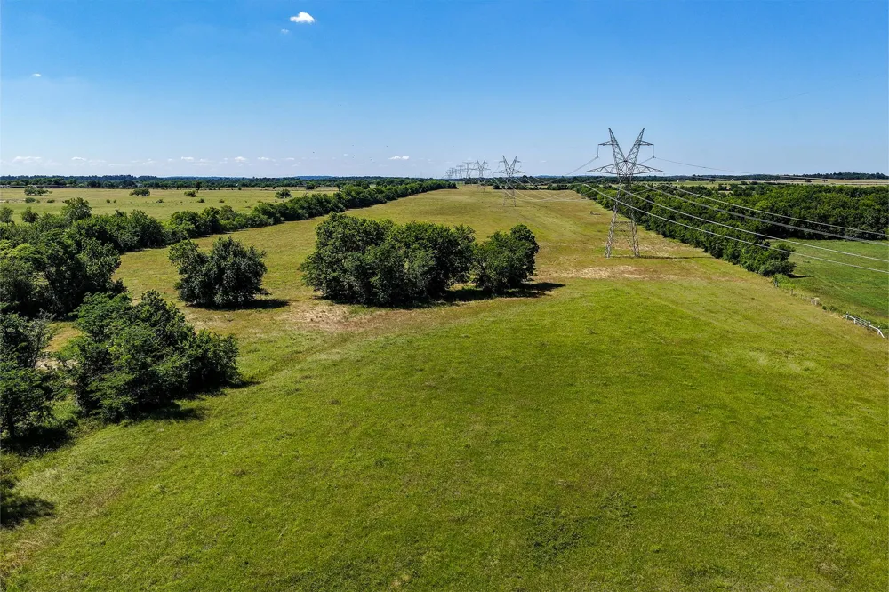 60 Hwy 30 W Shiro, TX 77876