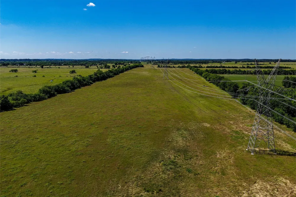 60 Hwy 30 W Shiro, TX 77876