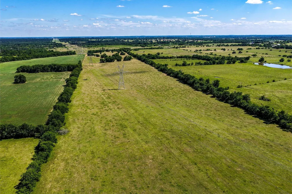 60 Hwy 30 W Shiro, TX 77876