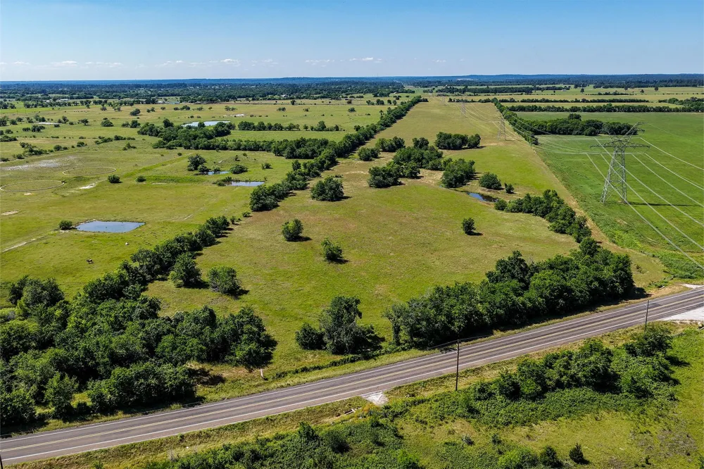 60 Hwy 30 W Shiro, TX 77876