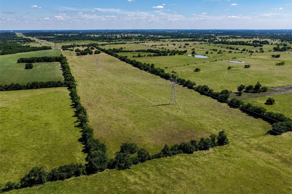 60 Hwy 30 W Shiro, TX 77876
