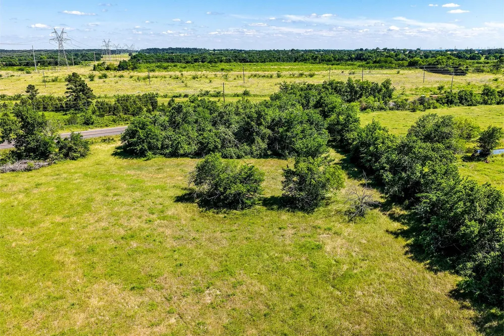 60 Hwy 30 W Shiro, TX 77876