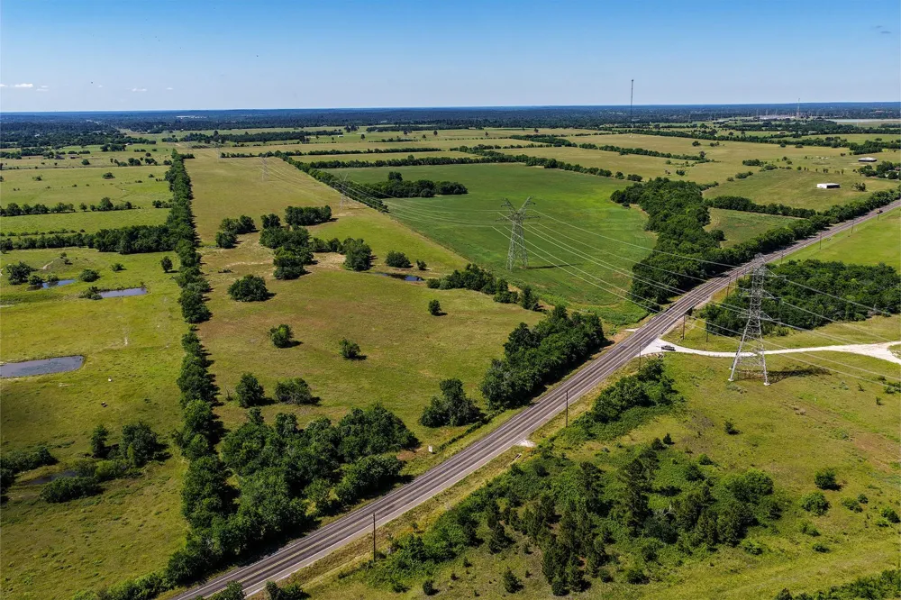 60 Hwy 30 W Shiro, TX 77876