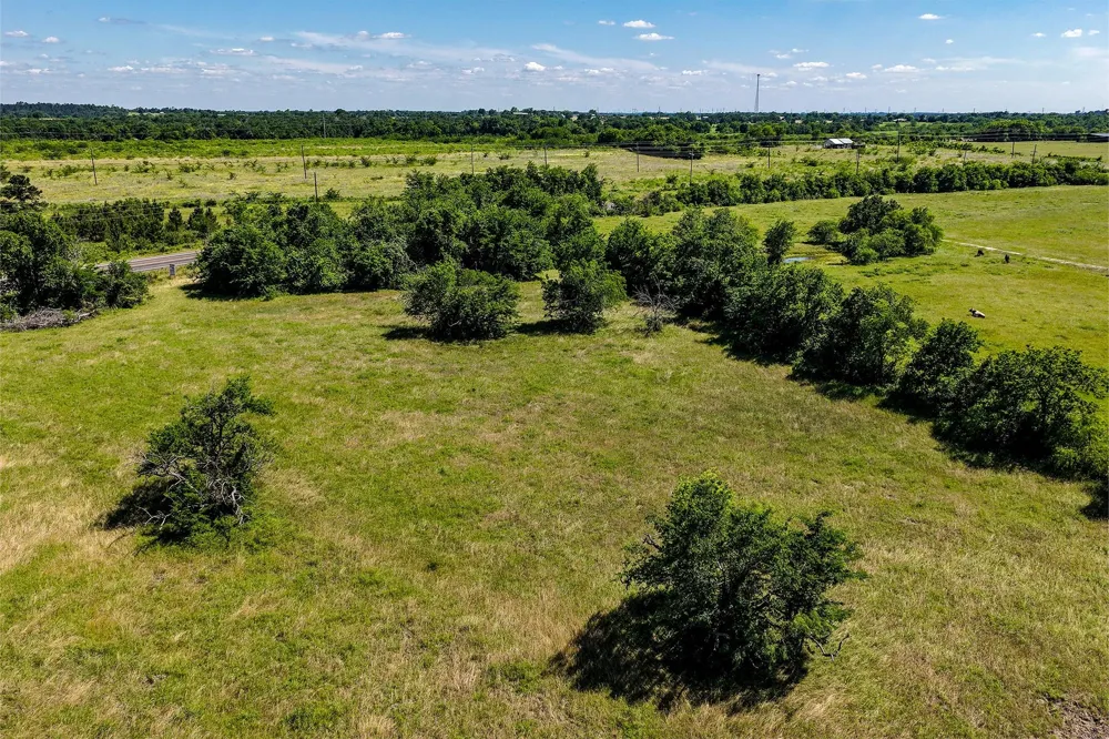 60 Hwy 30 W Shiro, TX 77876