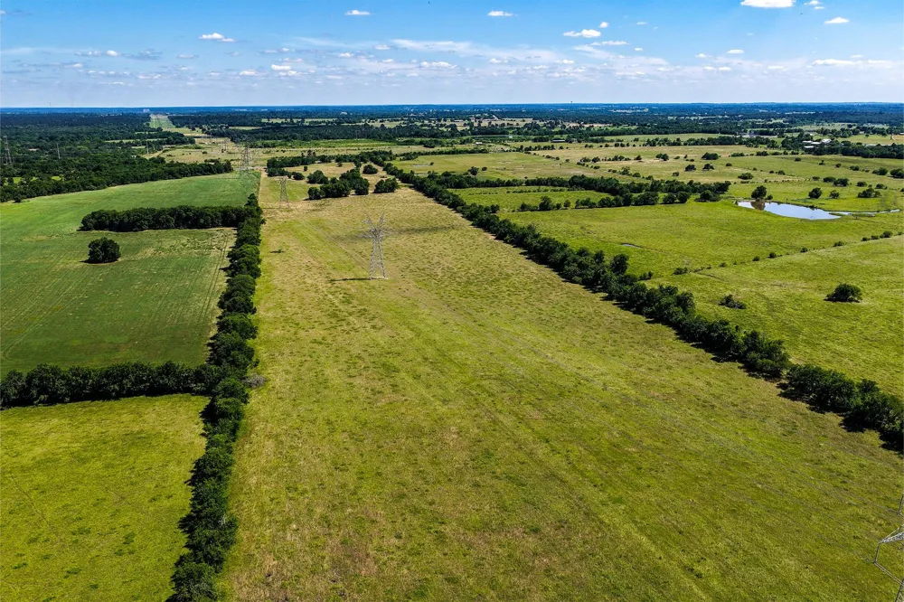 60 Hwy 30 W Shiro, TX 77876