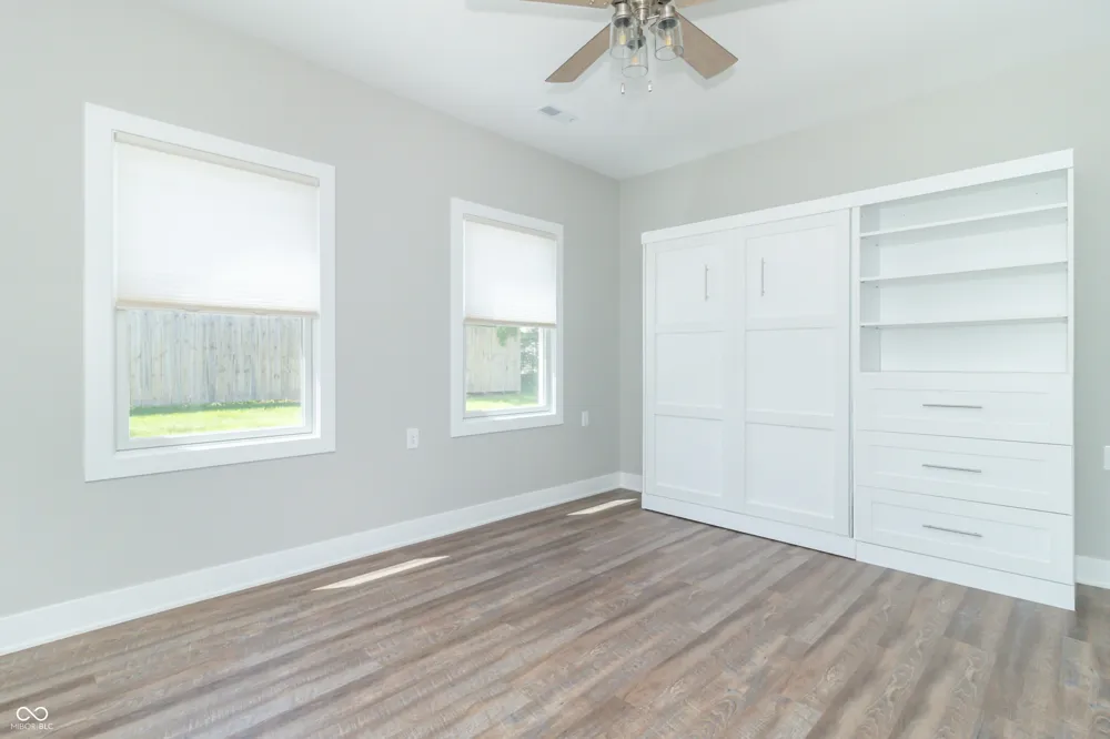 307 Blue River Drive Knightstown, IN 46148