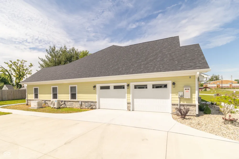 307 Blue River Drive Knightstown, IN 46148