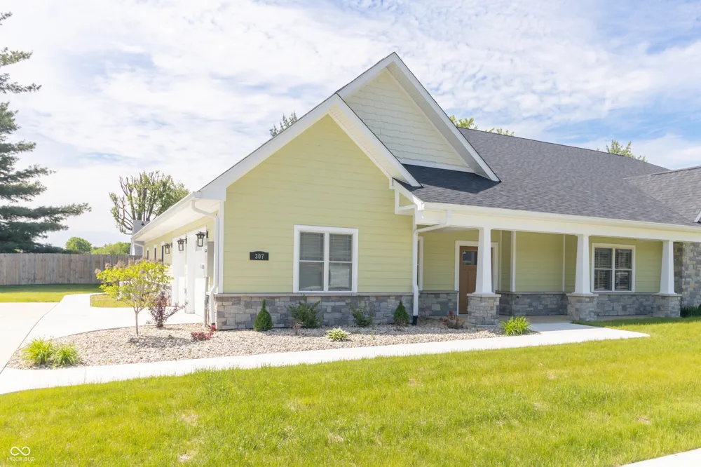 307 Blue River Drive Knightstown, IN 46148