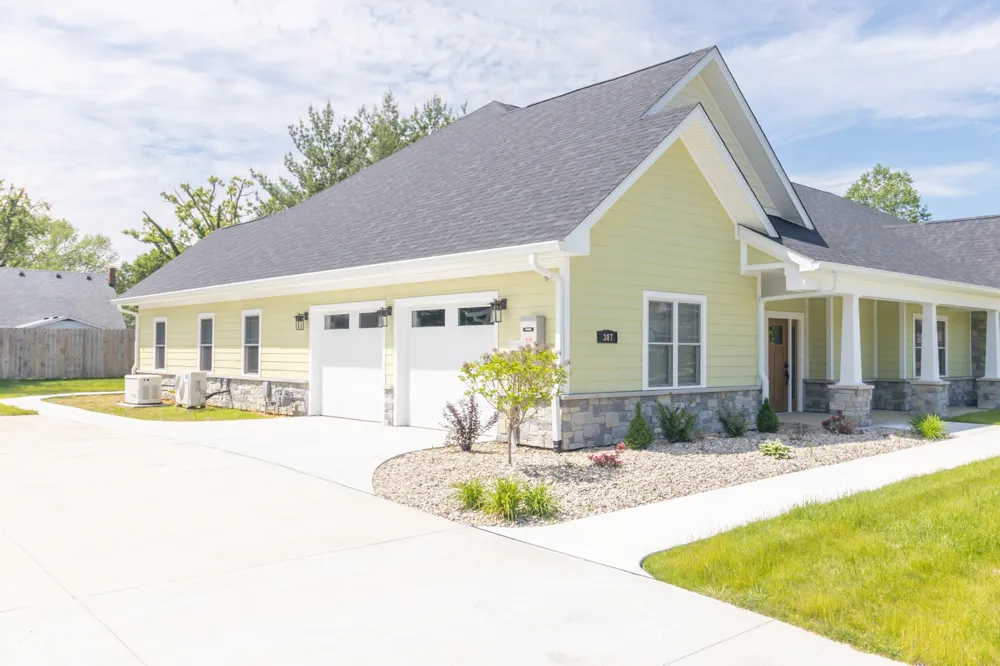 307 Blue River Drive Knightstown, IN 46148