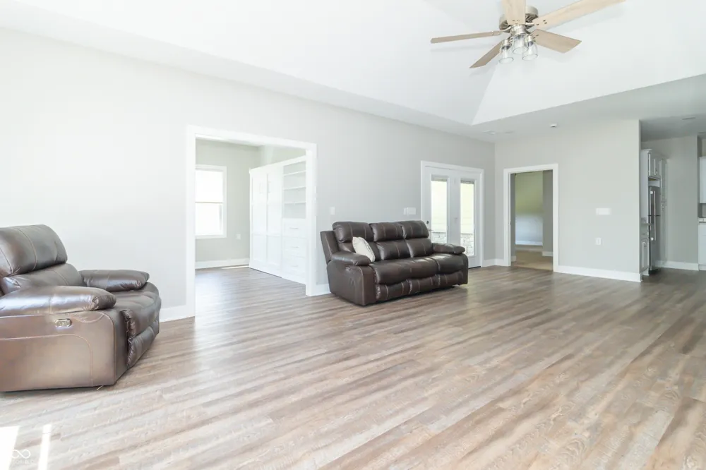 307 Blue River Drive Knightstown, IN 46148