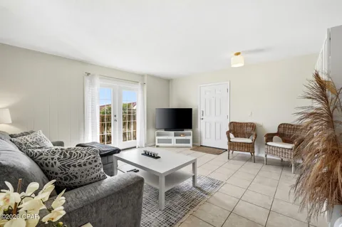 2100 W Beach Drive #B202