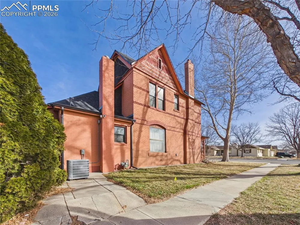 1627 Berkley Avenue Pueblo, CO 81004