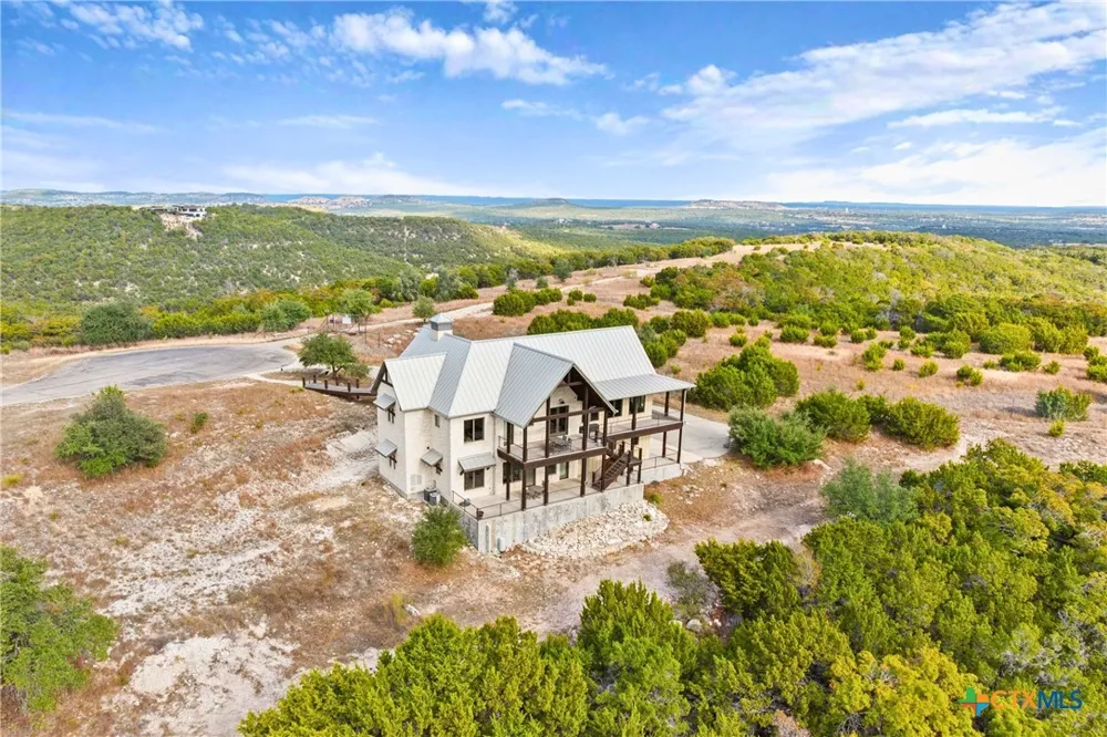 1600 Brushy Ridge Trail Blanco, TX 78606
