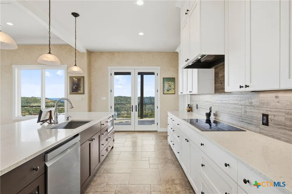 1600 Brushy Ridge Trail Blanco, TX 78606