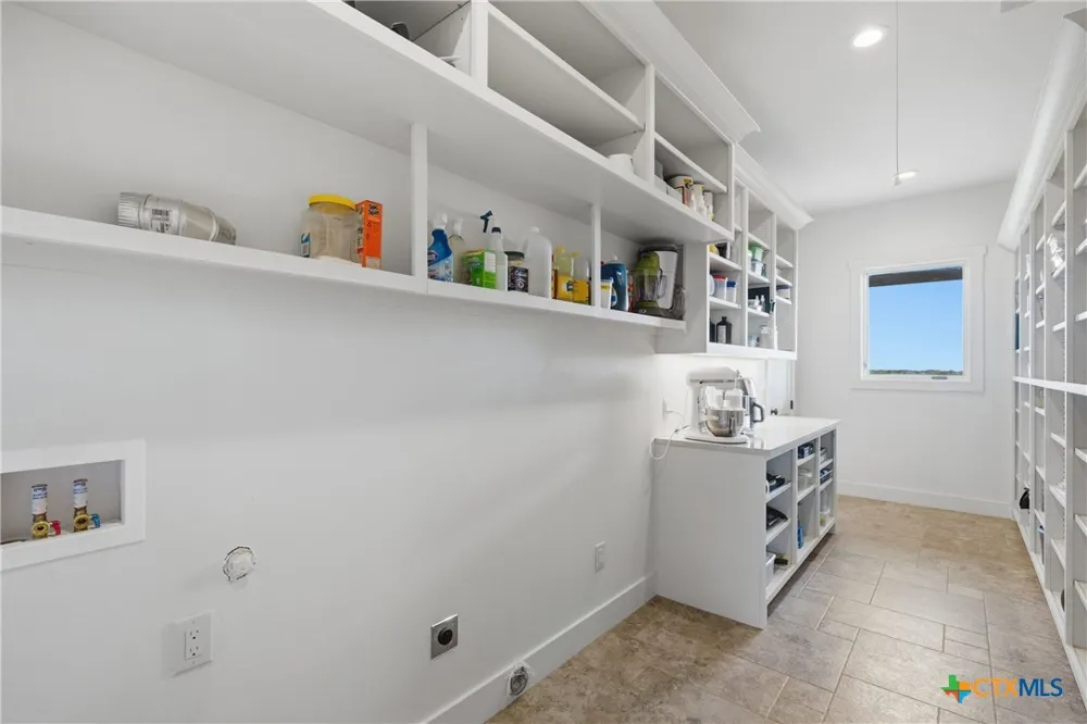 1600 Brushy Ridge Trail Blanco, TX 78606