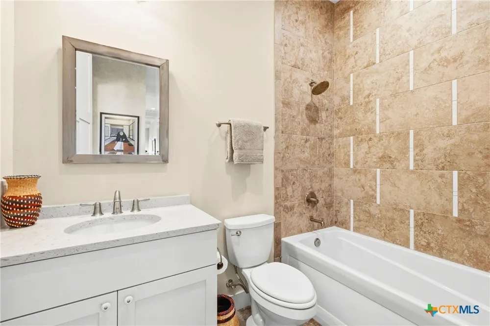 1600 Brushy Ridge Trail Blanco, TX 78606