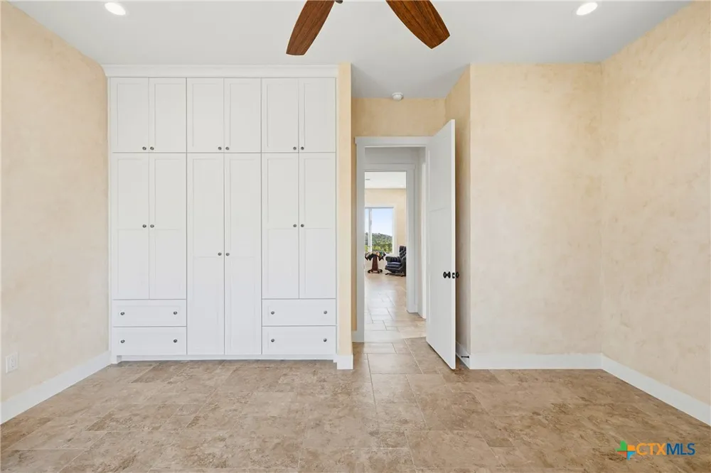 1600 Brushy Ridge Trail Blanco, TX 78606