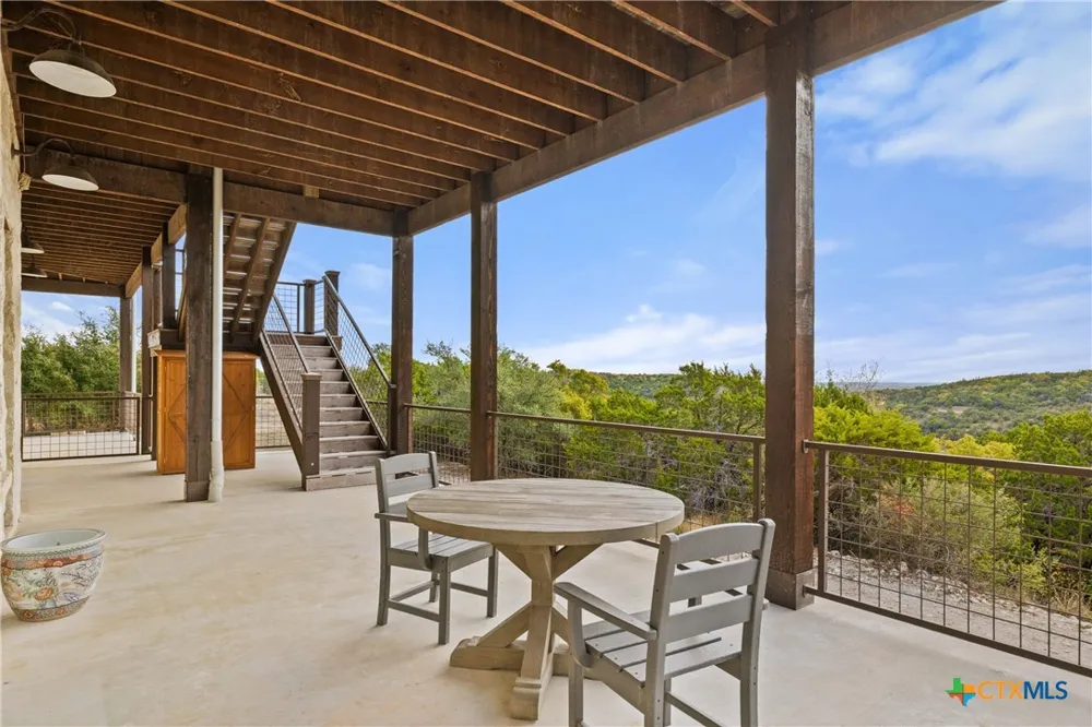 1600 Brushy Ridge Trail Blanco, TX 78606