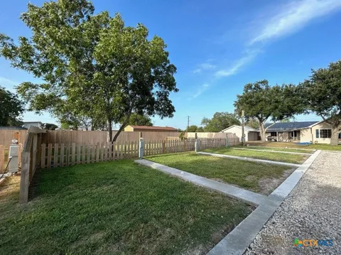 507 E Plasuela Street