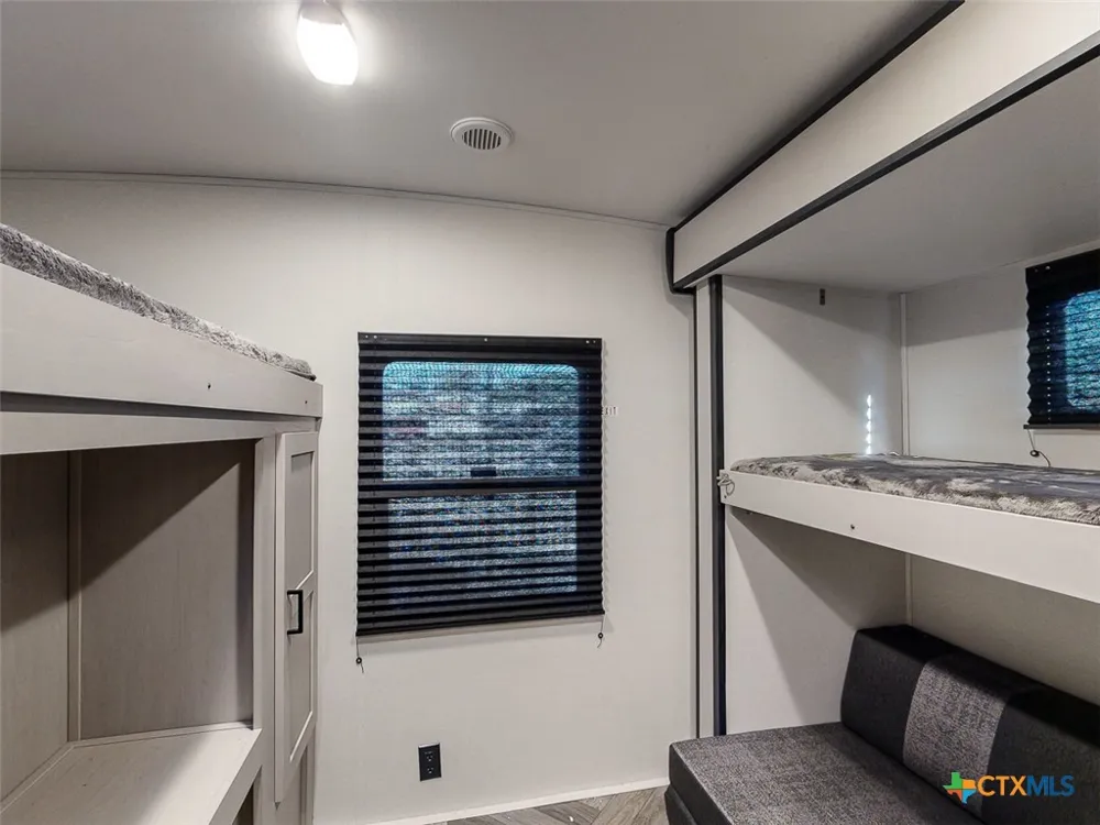 507 E Plasuela Street Refugio, TX 78377