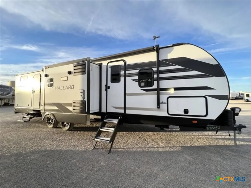 507 E Plasuela Street Refugio, TX 78377