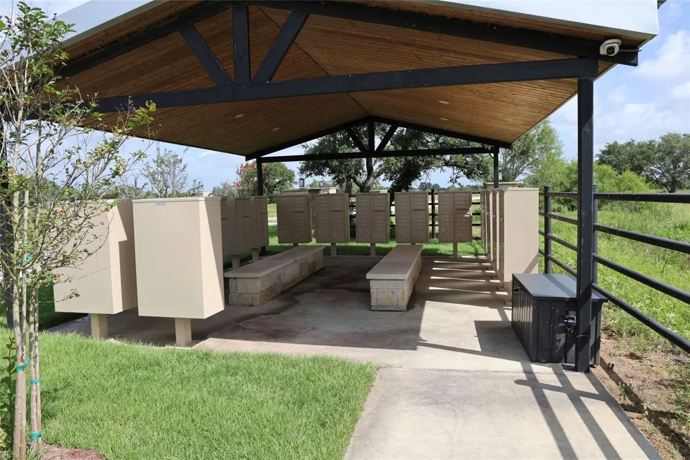1178 Specklebelly Lane Columbus, TX 78934