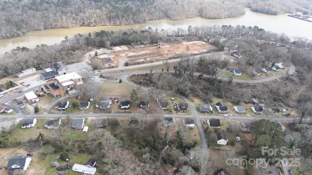 14 Hampton Street Great Falls, SC 29055