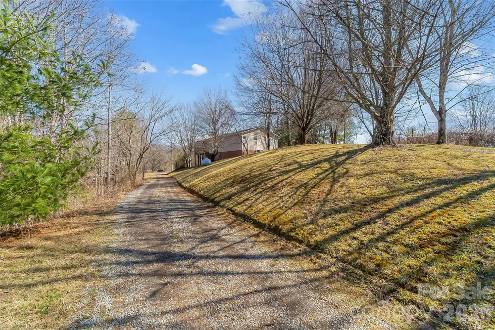 350 Sandy Bottom Road Marshall, NC 28753