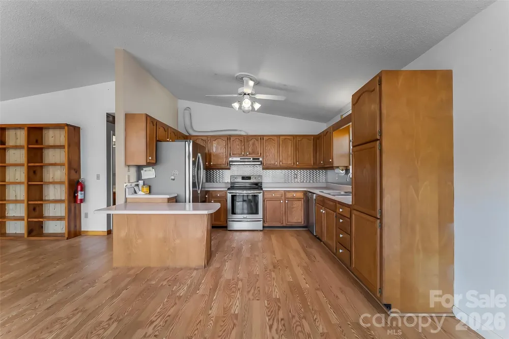 350 Sandy Bottom Road Marshall, NC 28753