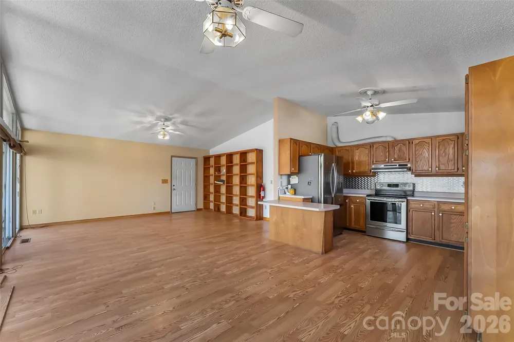 350 Sandy Bottom Road Marshall, NC 28753