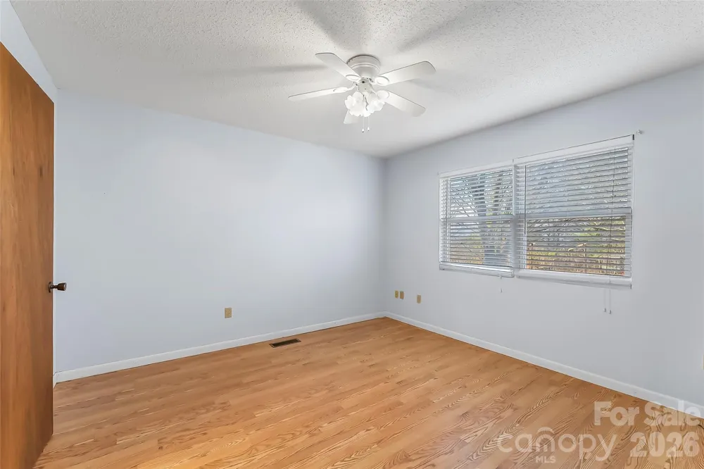 350 Sandy Bottom Road Marshall, NC 28753