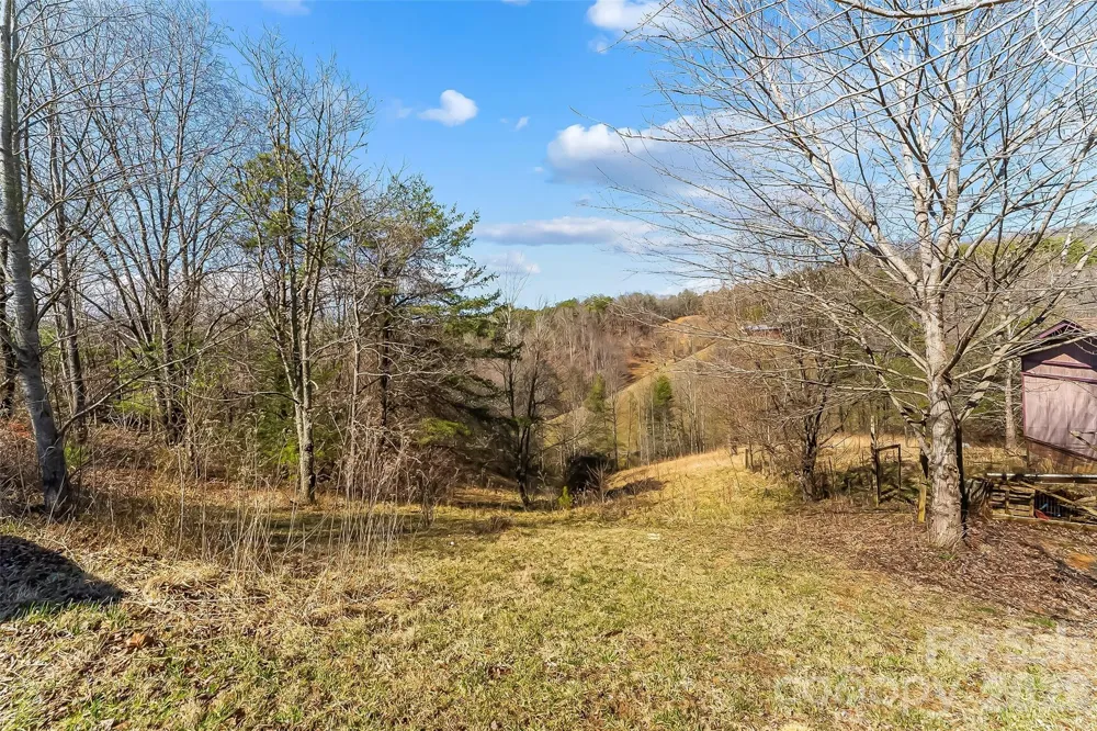 350 Sandy Bottom Road Marshall, NC 28753