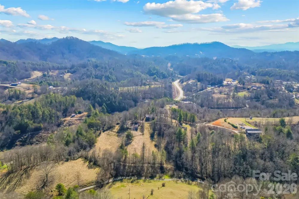 350 Sandy Bottom Road Marshall, NC 28753