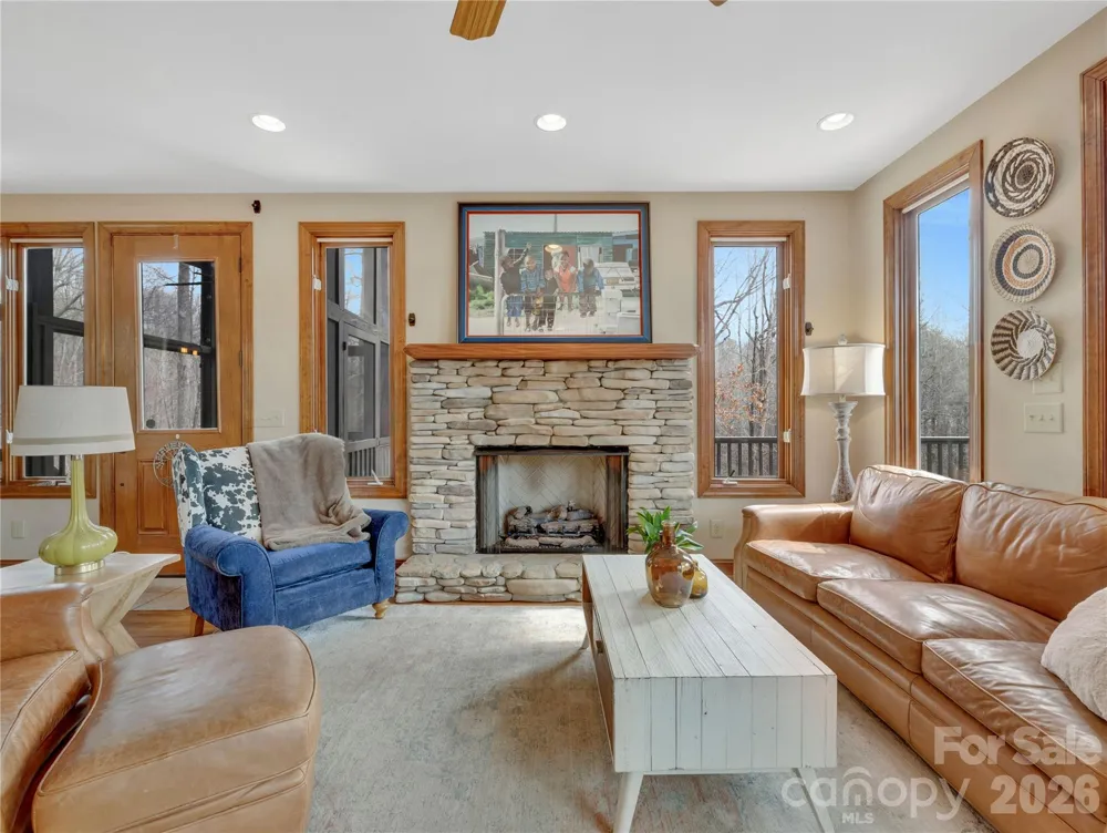 184 Deep Woods Lane Saluda, NC 28773