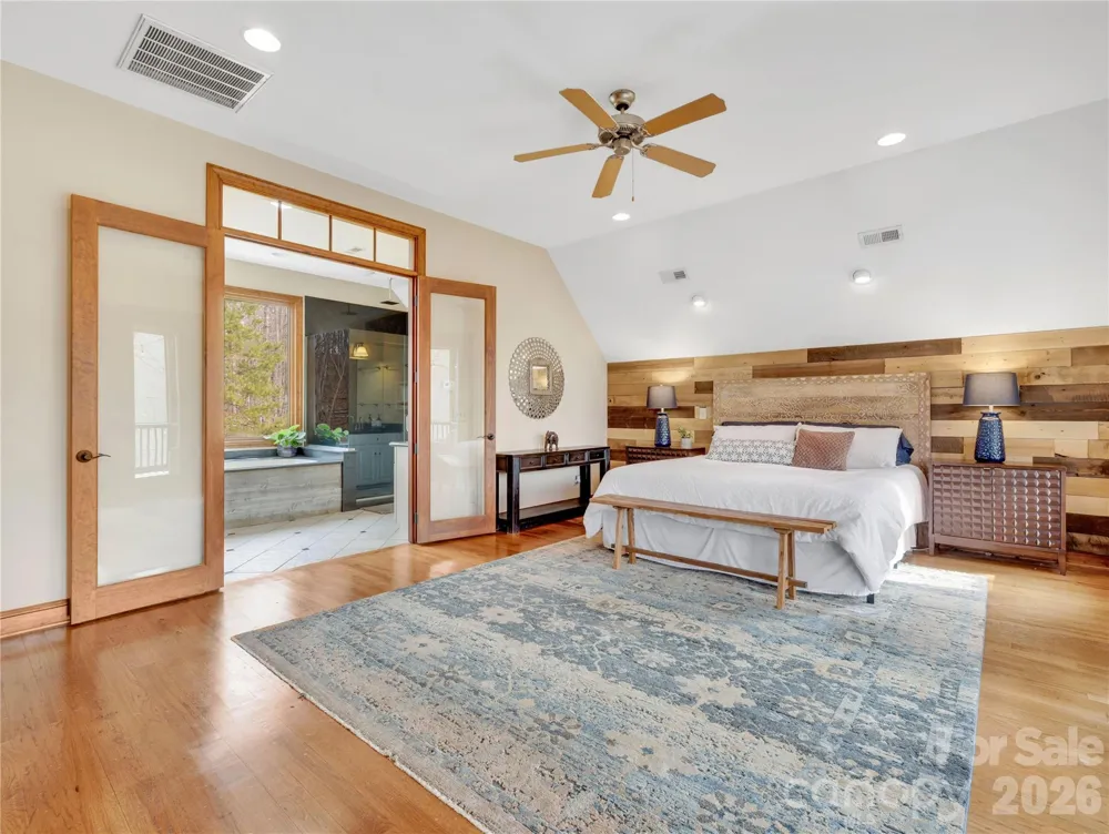 184 Deep Woods Lane Saluda, NC 28773