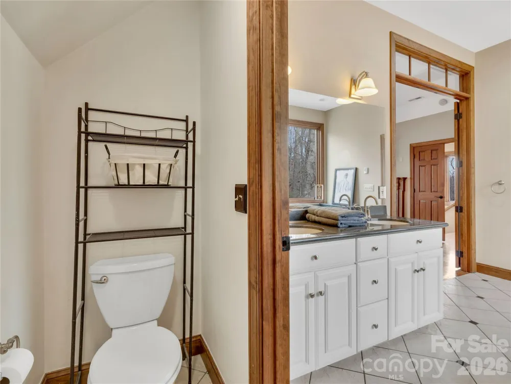 184 Deep Woods Lane Saluda, NC 28773
