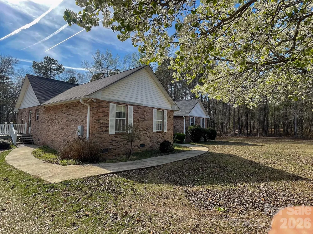 3271 Ebenezer Church Road Camden, SC 29020