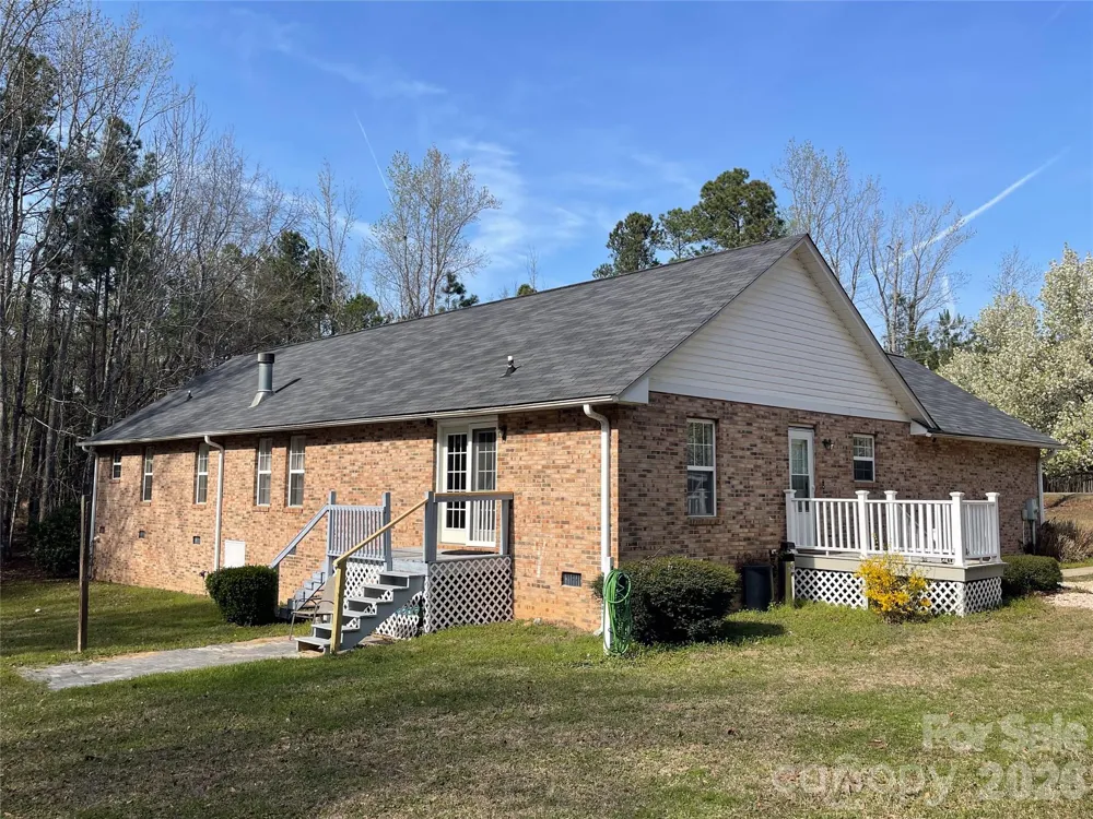 3271 Ebenezer Church Road Camden, SC 29020
