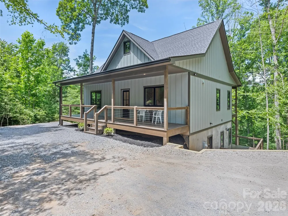 288 Ironwood Drive Clyde, NC 28721
