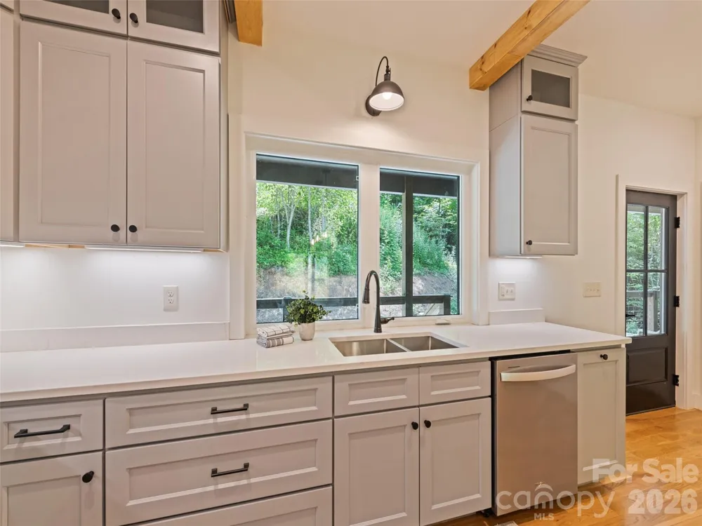 288 Ironwood Drive Clyde, NC 28721